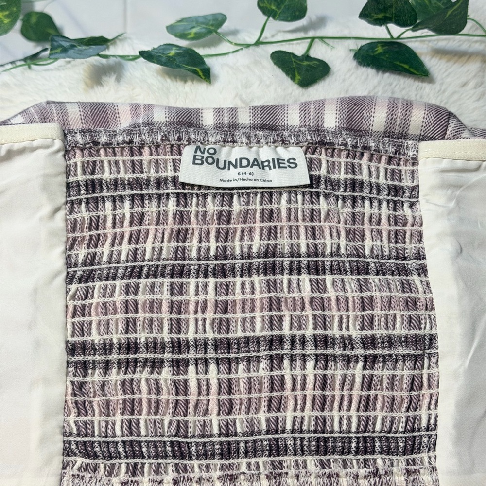 No Boundaries Purple and White Plaid Crop Top - Picture 8 of 10